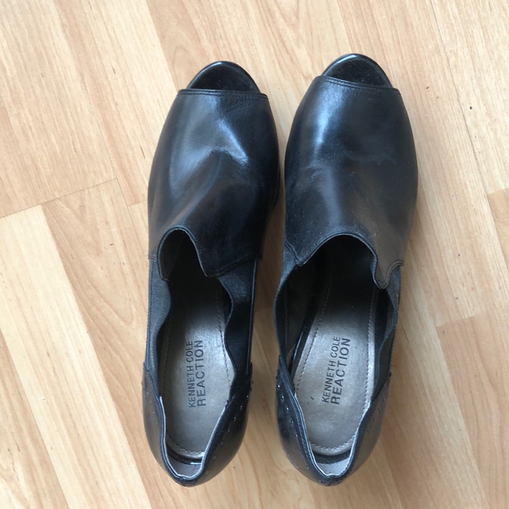 Kenneth Cole open toe shoes
